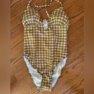 Jcrew One piece bathing suit. NWT size 4